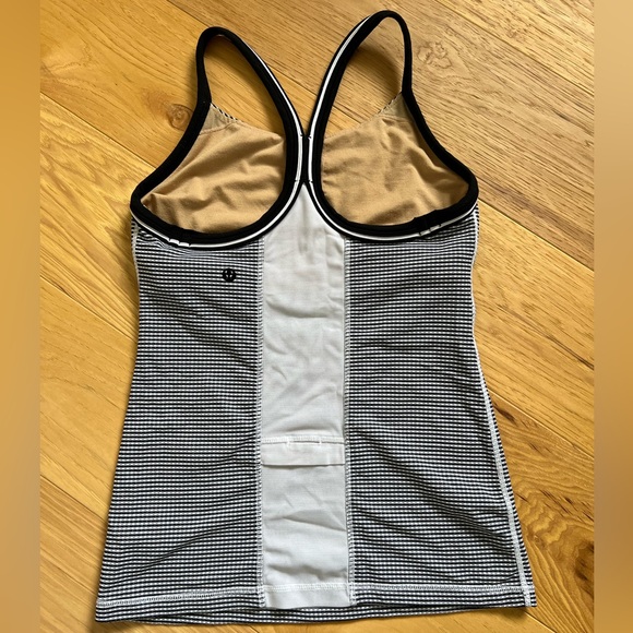 Lululemon Vintage Ujjayi Gingham Tank - Picture 2 of 4